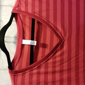 Christy tee with high/low hemline